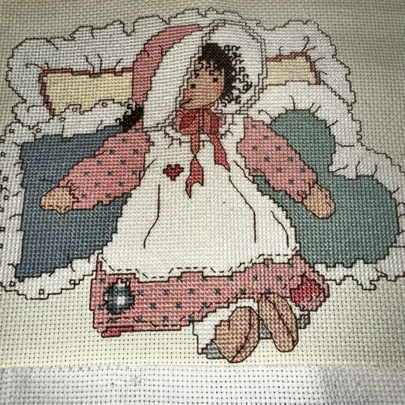 Lot 5 completed counted cross stitch pictures dolls - Picture 5 of 6